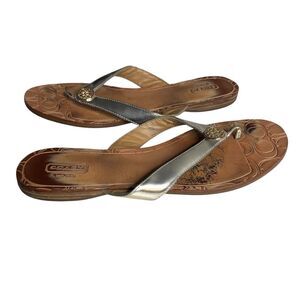 COACH Silver Sandals Flip Flops Flat Thongs  Gold Medallion Womens Size 8